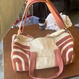 Universal Thread Pink and Cream Travel Bag